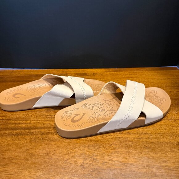 OluKai Kipe'a 'Olu Leather Slide Sandals Women's Neutral Quiet Luxury Sandal sz8 - Picture 5 of 7
